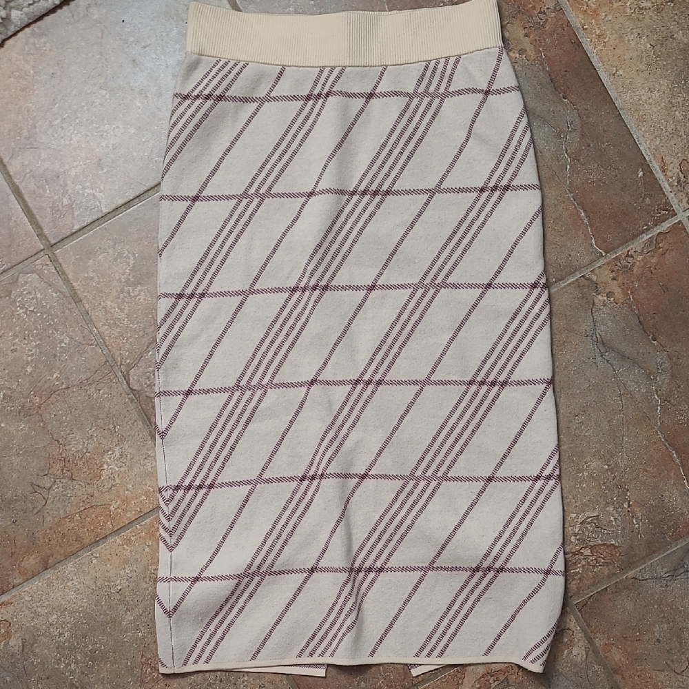 Knit Pencil Skirt for Casual Wear